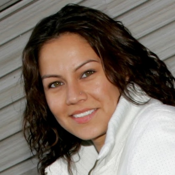 Meet your Posher, Melissa - Picture 1 of 1